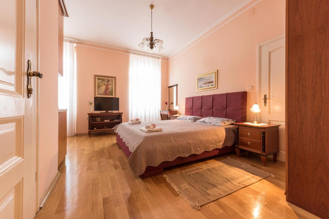 Apartments Villa Devana オパティヤ エクステリア 写真